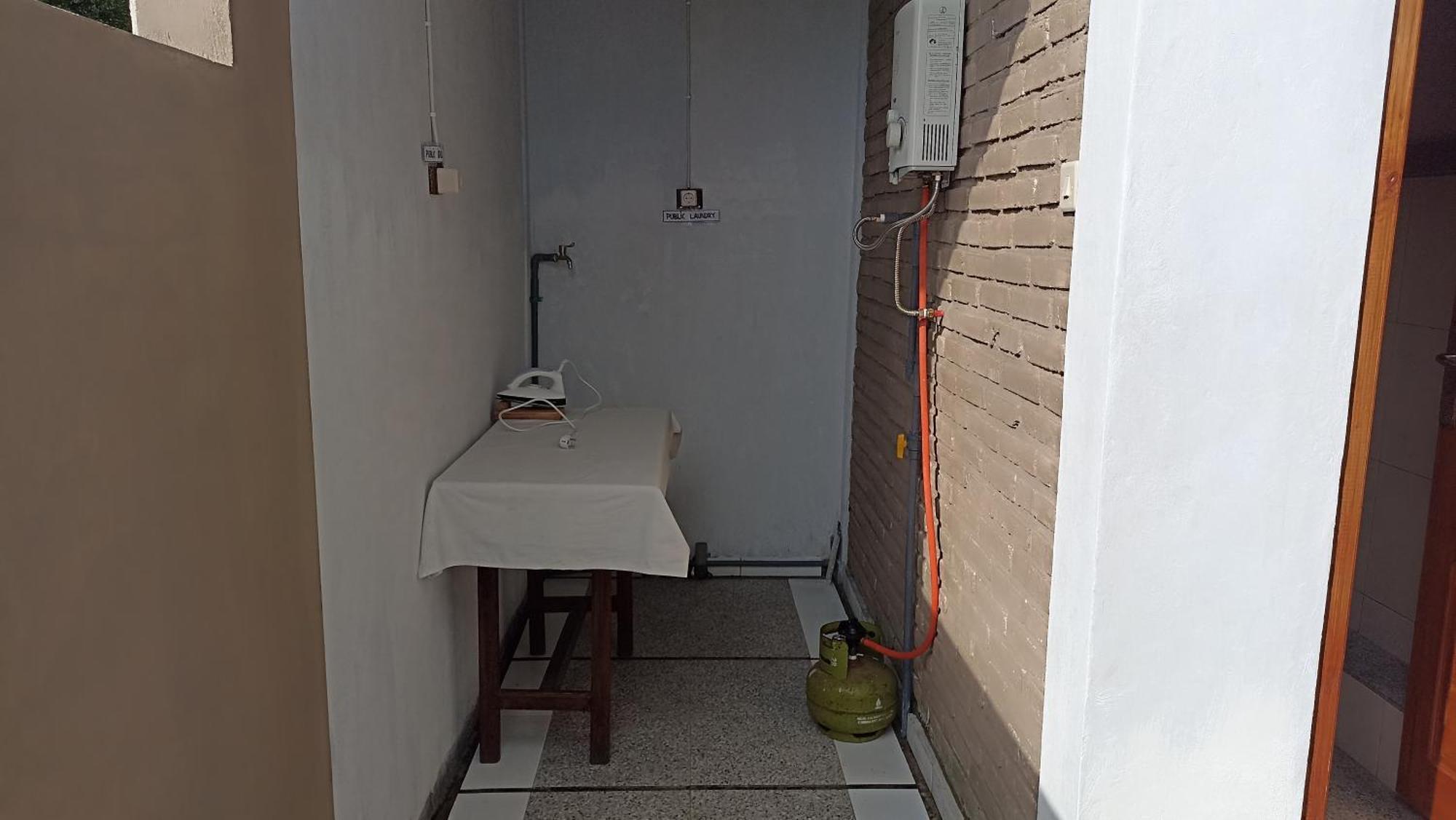 Puri Pilihani Hostel Munduk Eksteriør bilde